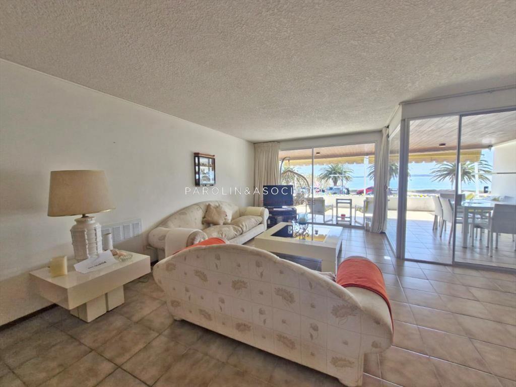 Venta Apartamento en Punta del Este Edificio en