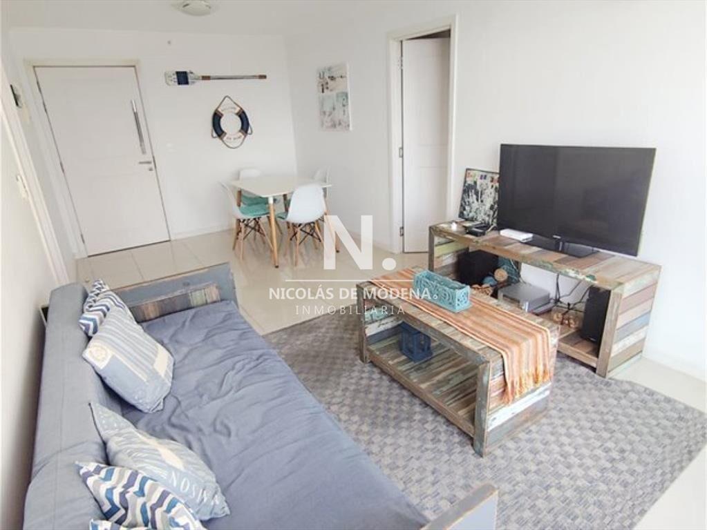 Vende apartamento de 1 dormitorio en la zona de
