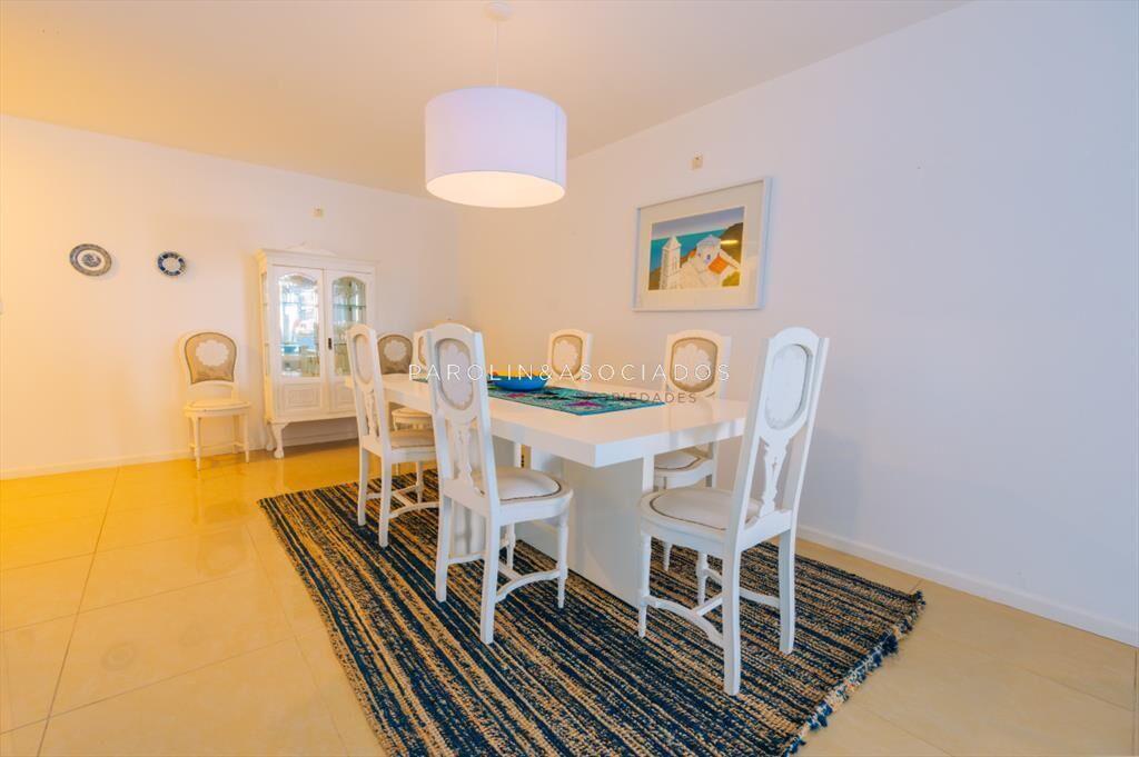 Apartamento a 100 metros del mar, 3 dormitorios más depend