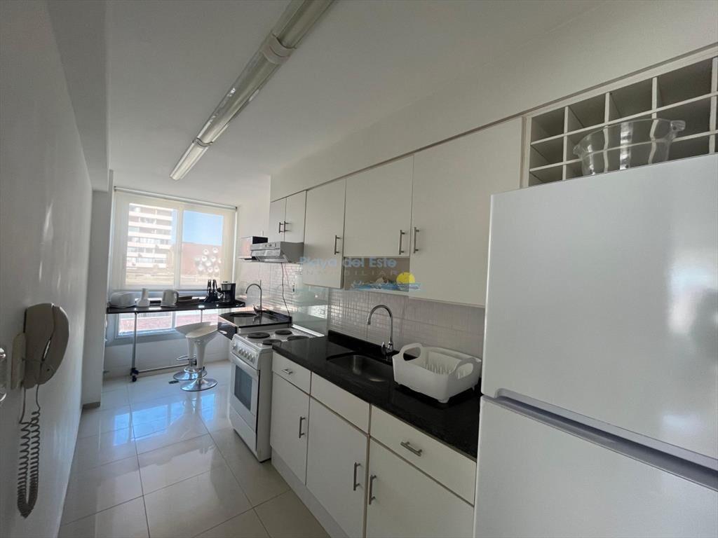 Apartamento en Alquiler de 2 dormitorios en la ,