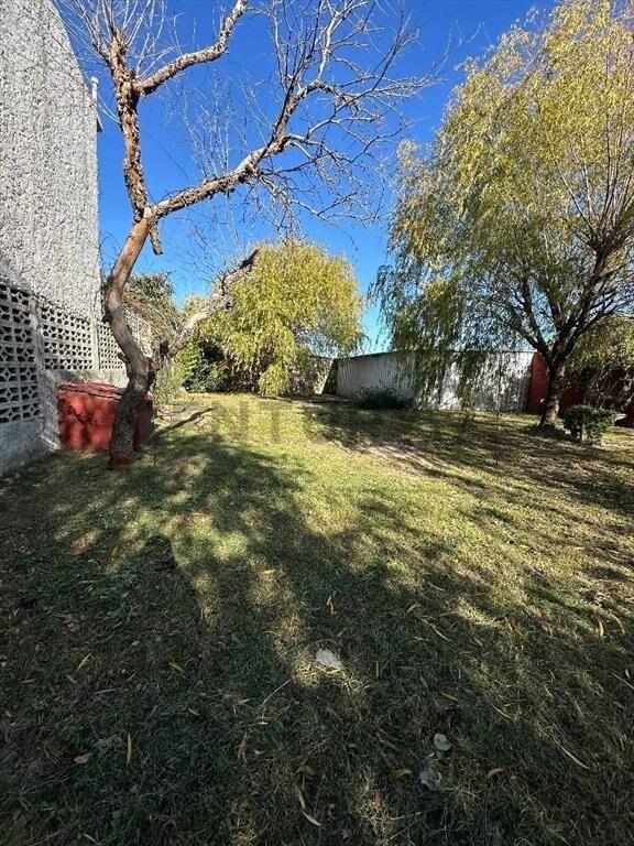 Venta de Terreno 400 m2 en Salinas con galpón de 59 m2, c...