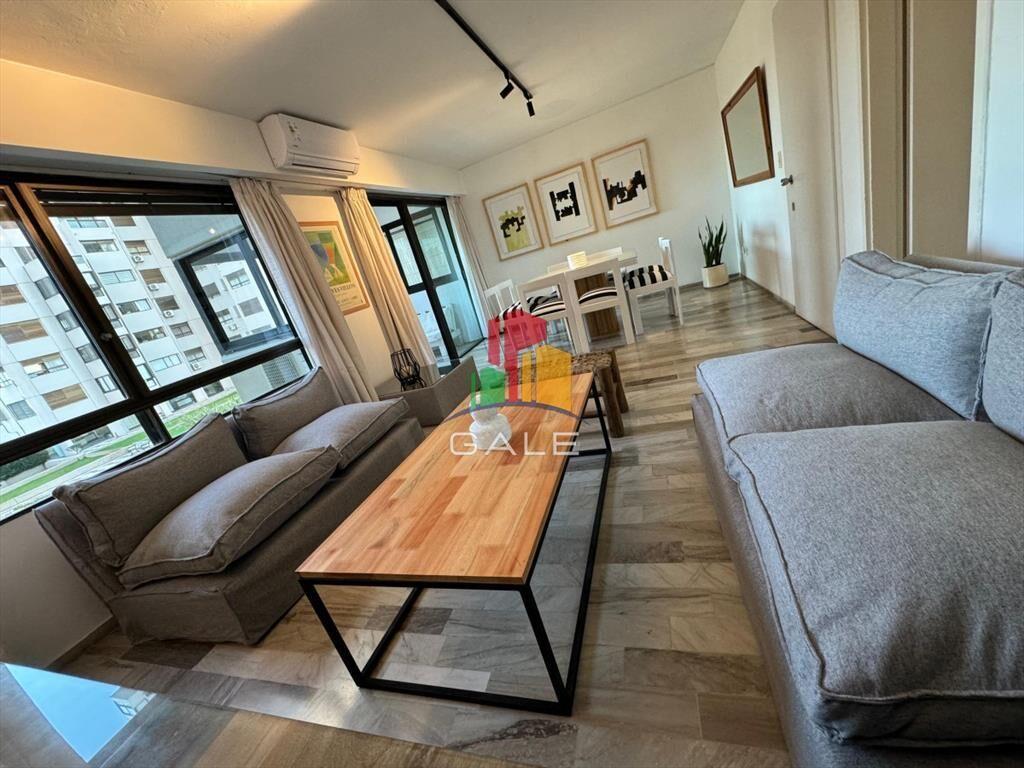 Apartamento de 3 dormitorios en venta y alquiler