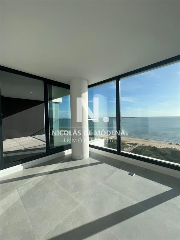 Apartamento en venta de 3 dormitorios en Primera