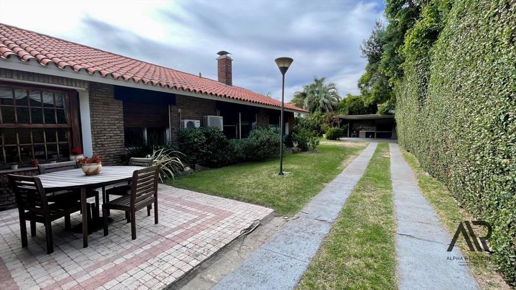 Casa en venta en Punta Gorda, 5 dormitorios, 4 baños, fa...