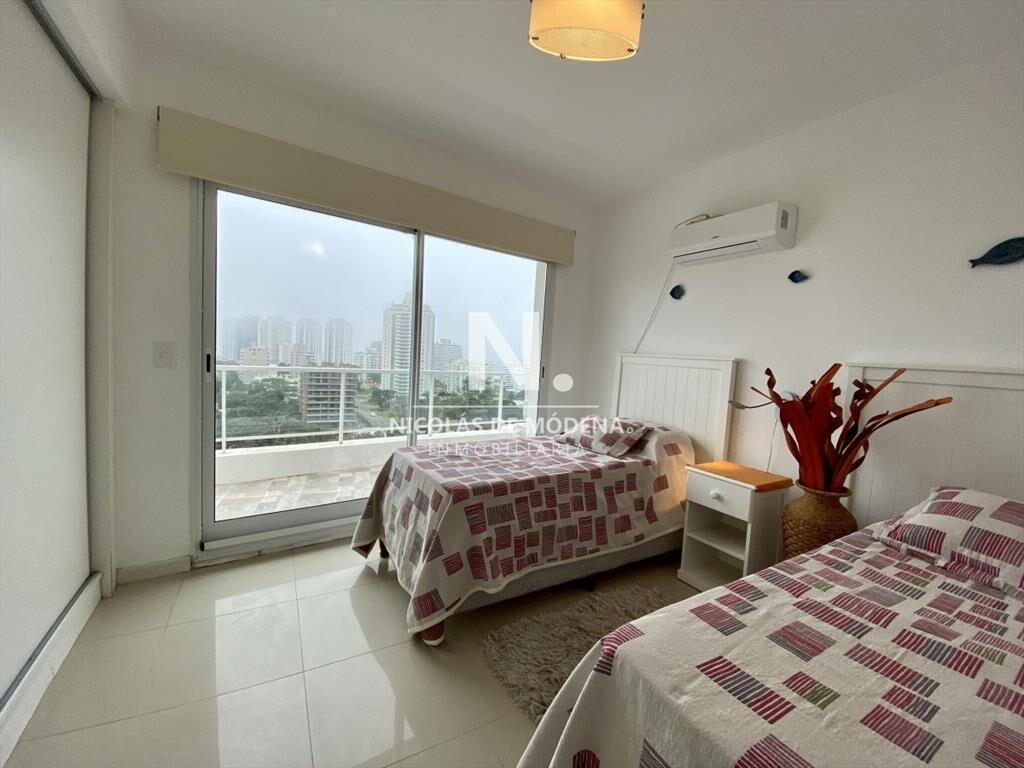 En venta apartamento en Aidy Grill - Punta del de