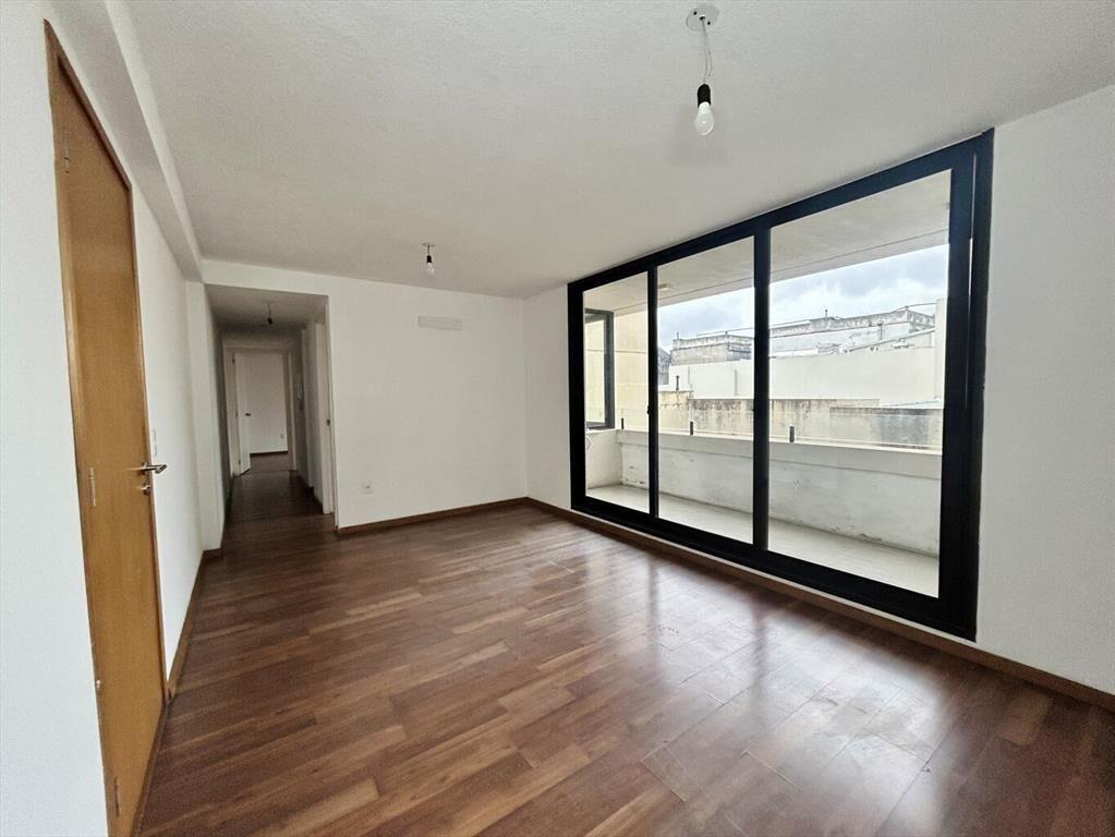 Venta apartamento 2 dormitorios Ciudad Vieja.
