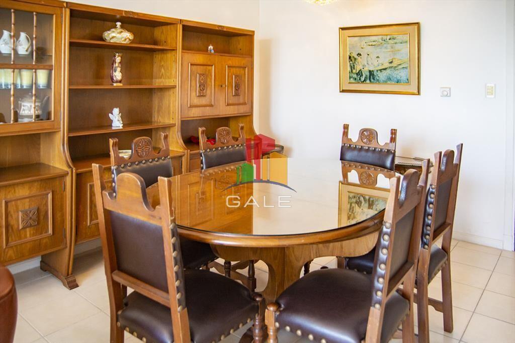 Vende apto de 2 dormitorios con vista al mar en