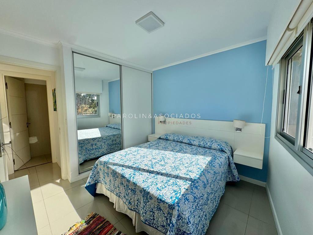 Apartamento en venta de un dormitorio en Punta del Este.