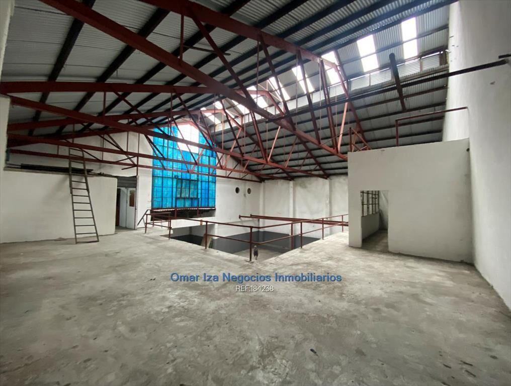 Venta local comercial + galpon + casona centro
