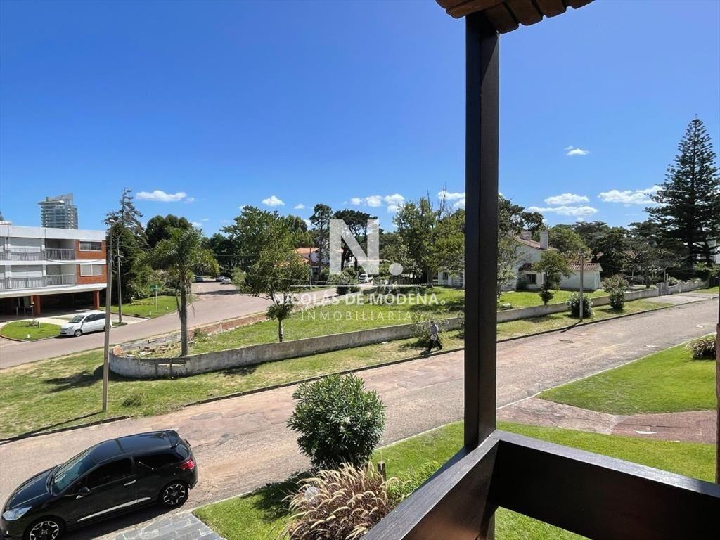 Apartamento en la Mansa Punta del Este 2