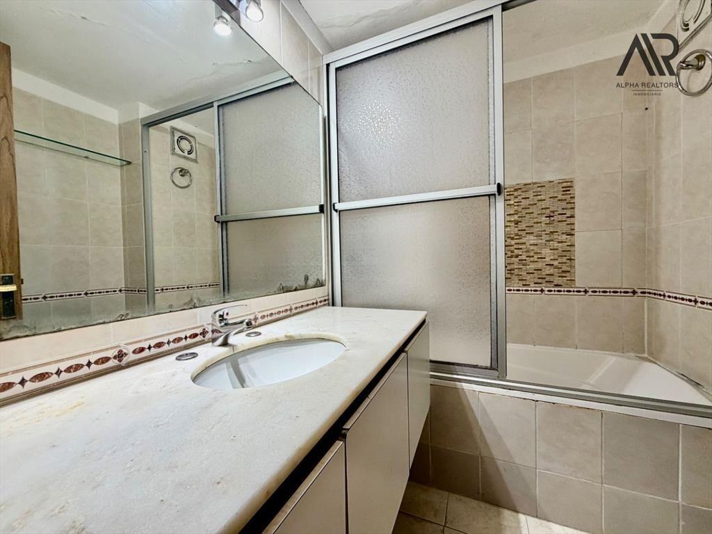 Apartamento en venta c/ cochera en Nuevo Cantegril