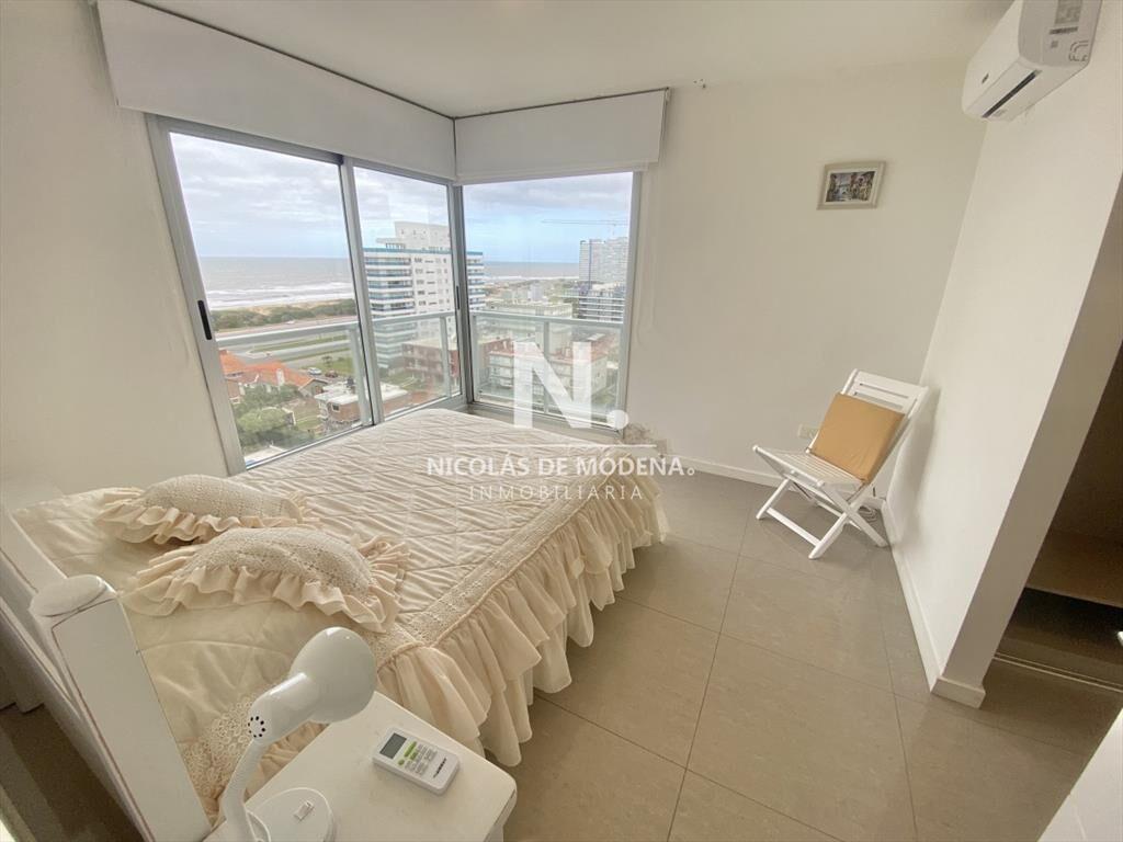 Vende apartamento de 2 dormitorios, con vista al