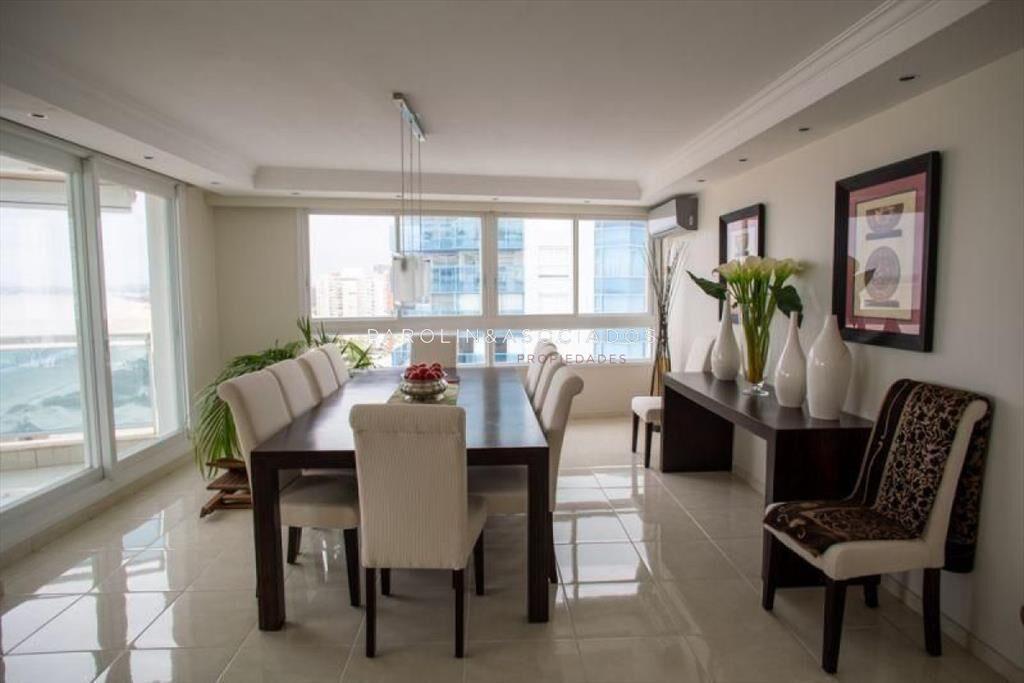 Apartamento en venta de 3 dormitorios en Tower,