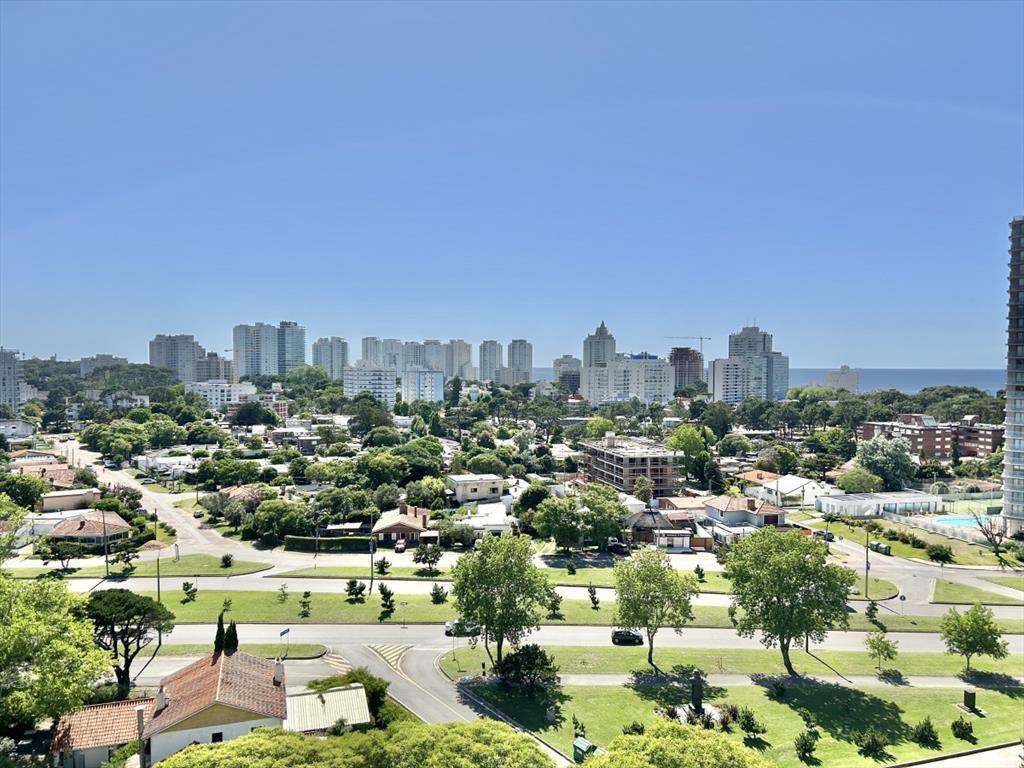 VENTA APARTAMENTO 2 DORMITORIOS EDIFICIO MIAMI II