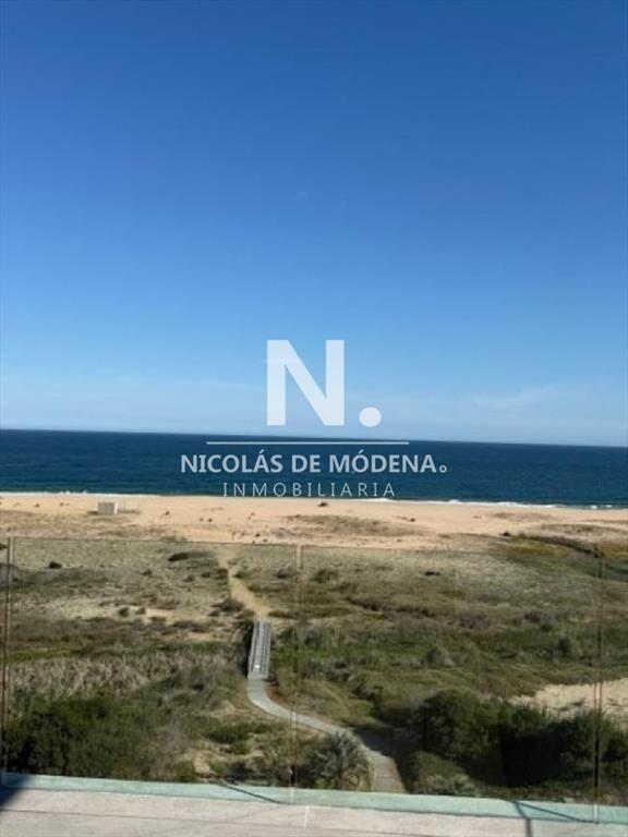 En venta apartamento en manantiales de 4 dormitorios, con v