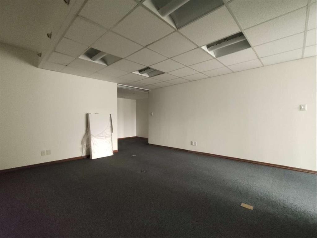 ALQUILER- VENTA OFICINA - PLAZA INDEPENDENCIA - CENTRO