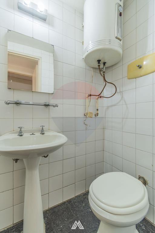 VENTA POCITOS, 3 dormitorios 3 baños Gge luminoso