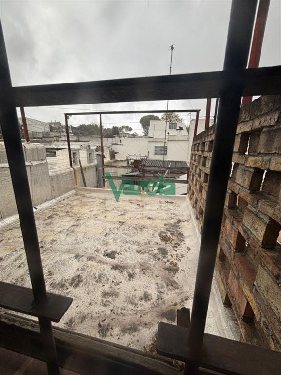 Casa en venta de tres dormitorios en barrio Prado