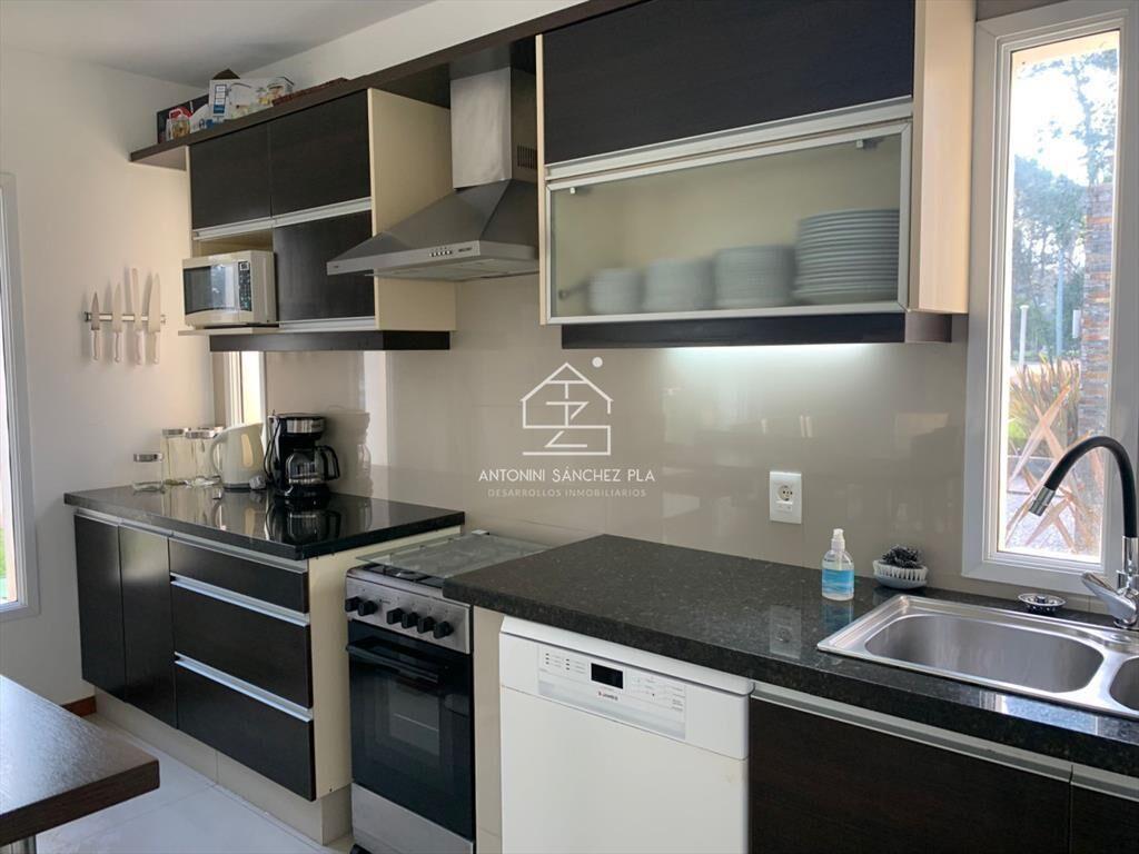 Casa en venta de 4 dormitorios en Solanas