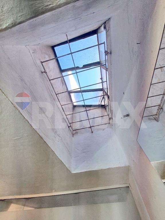 Alquiler local comercial dos plantas en el Cordon