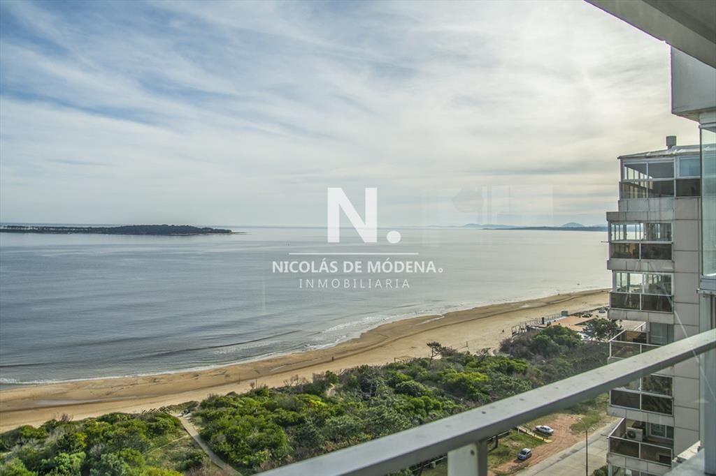 Hermoso Departamento en venta. Torre Tunquelen,