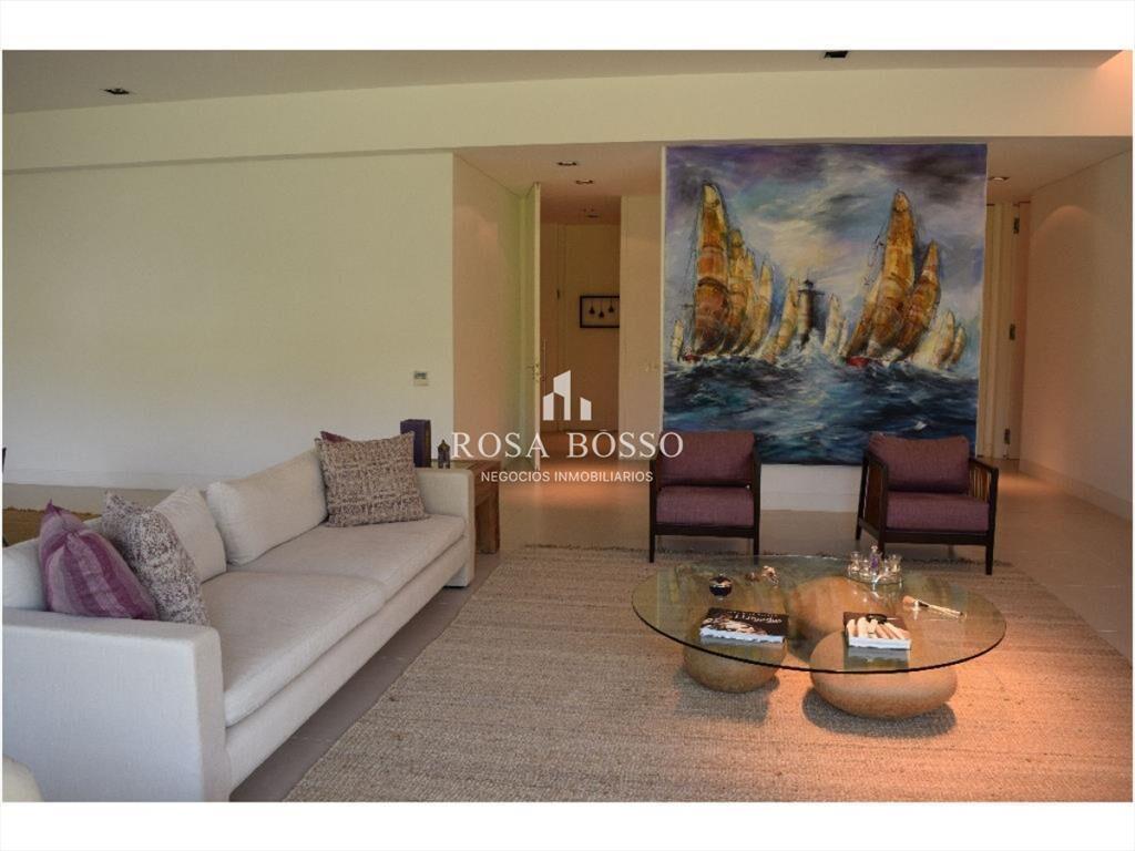 Apartamento en la Brava para la venta.