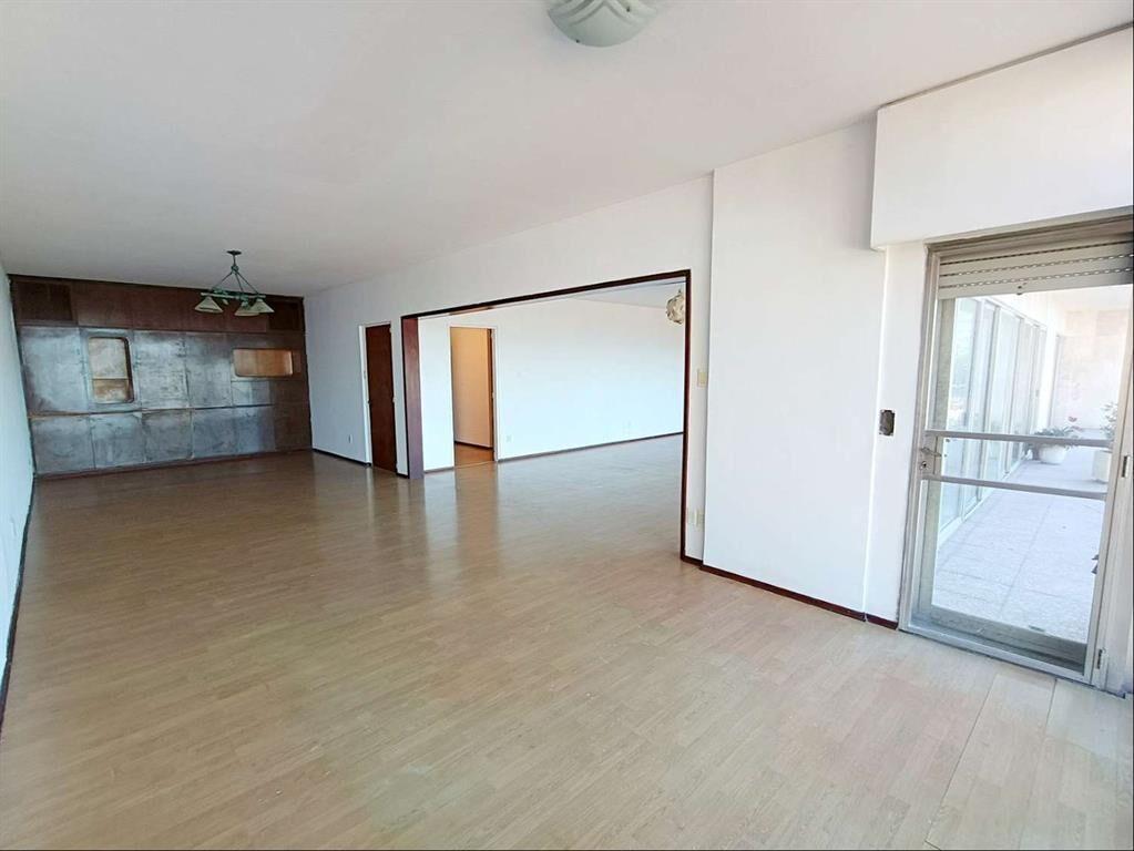 Alquiler Apartamento Pocitos 3 Dormitorios 4 Baños Garaje