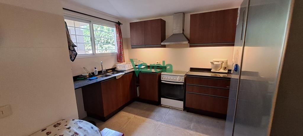 Casa en venta Centro Altantida, a metros playa, 4