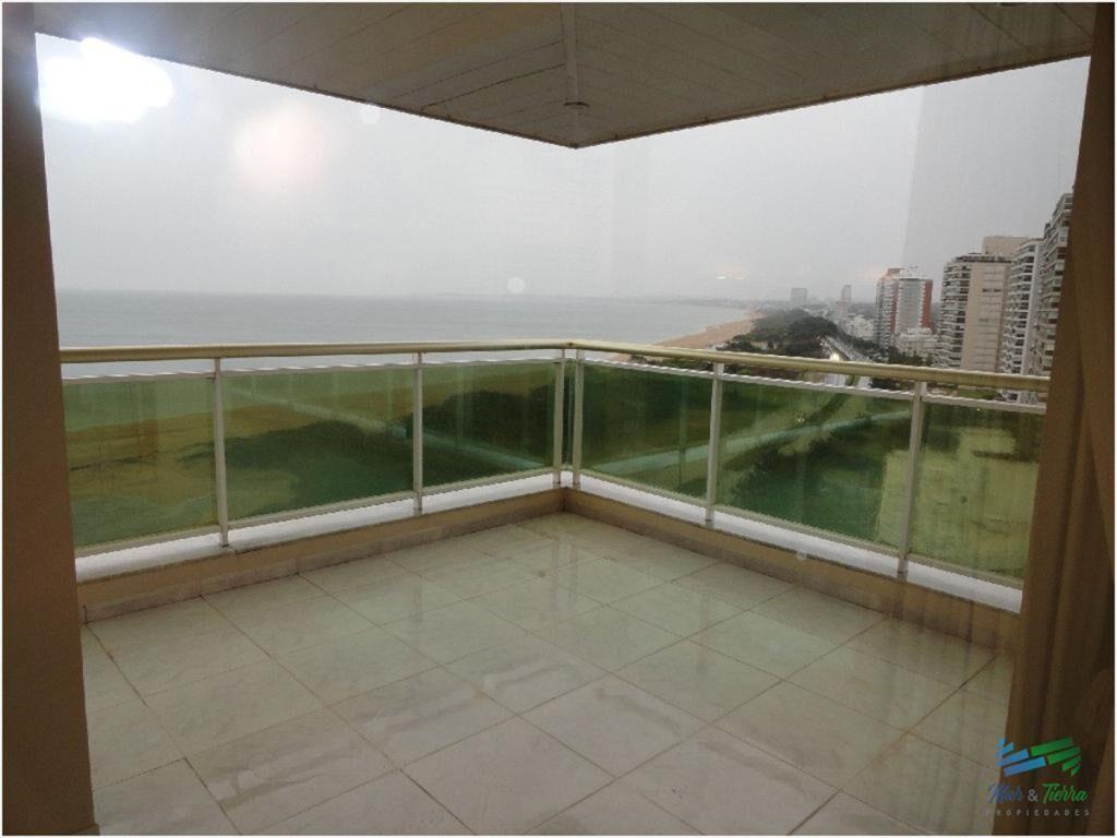 Apartamento en Mansa, 3 dormitorios *