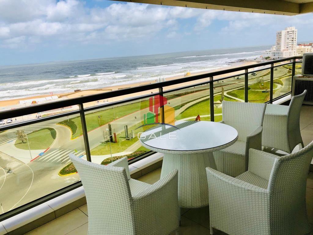 Apartamento en Imperiale Cuatro Dormitorios Punta