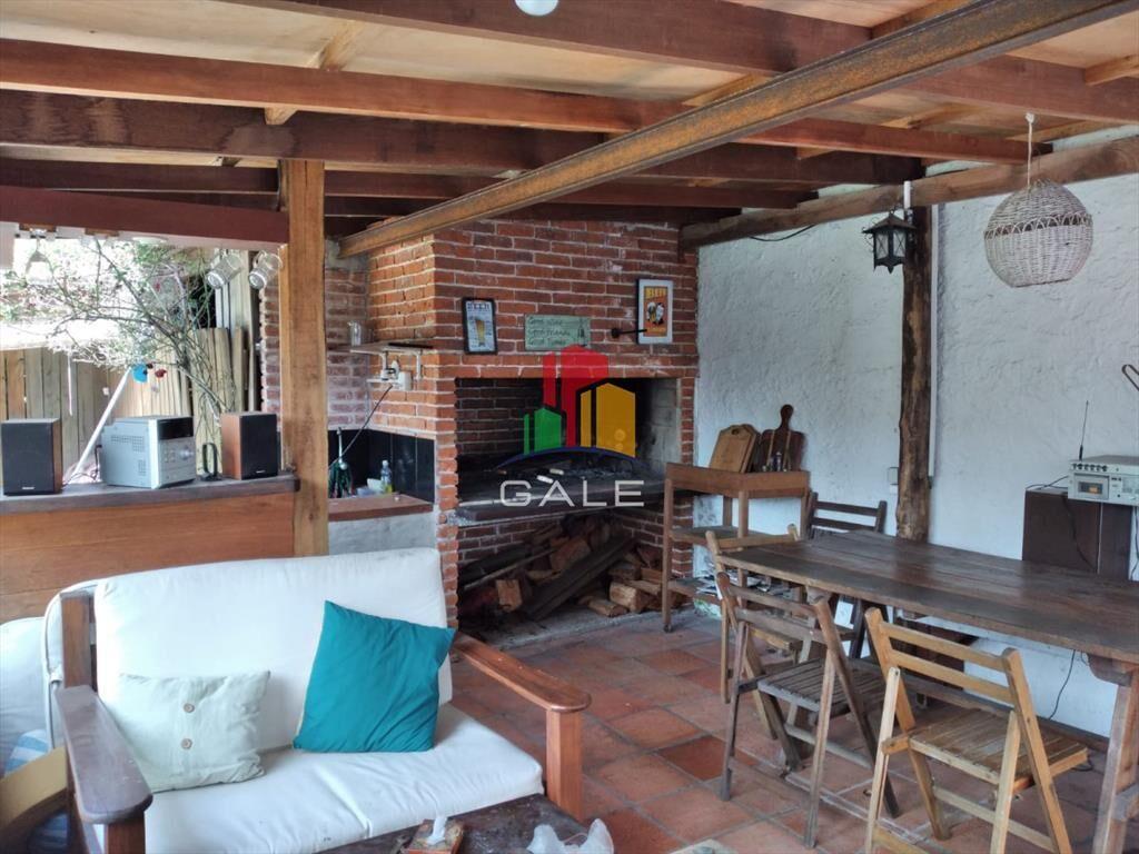 Casa de 4 dormitorios en alquiler en Playa Mansa