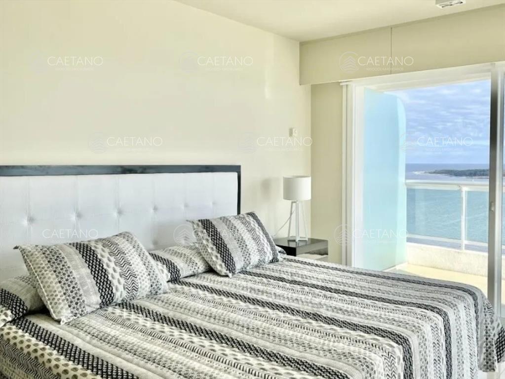 Venta apartamento 3 suite más dependencia en del