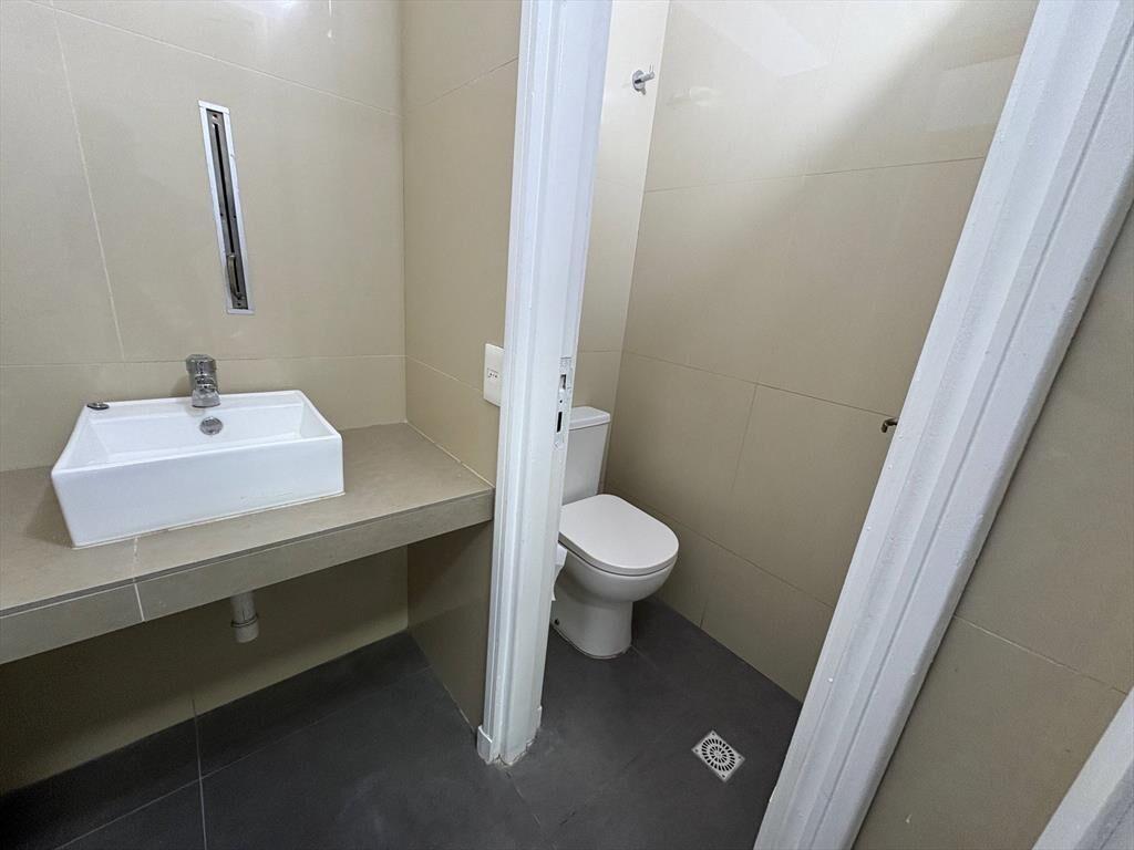 Alquiler - Local Comercial con 70 m2 en Ciudad Vieja - 25 de