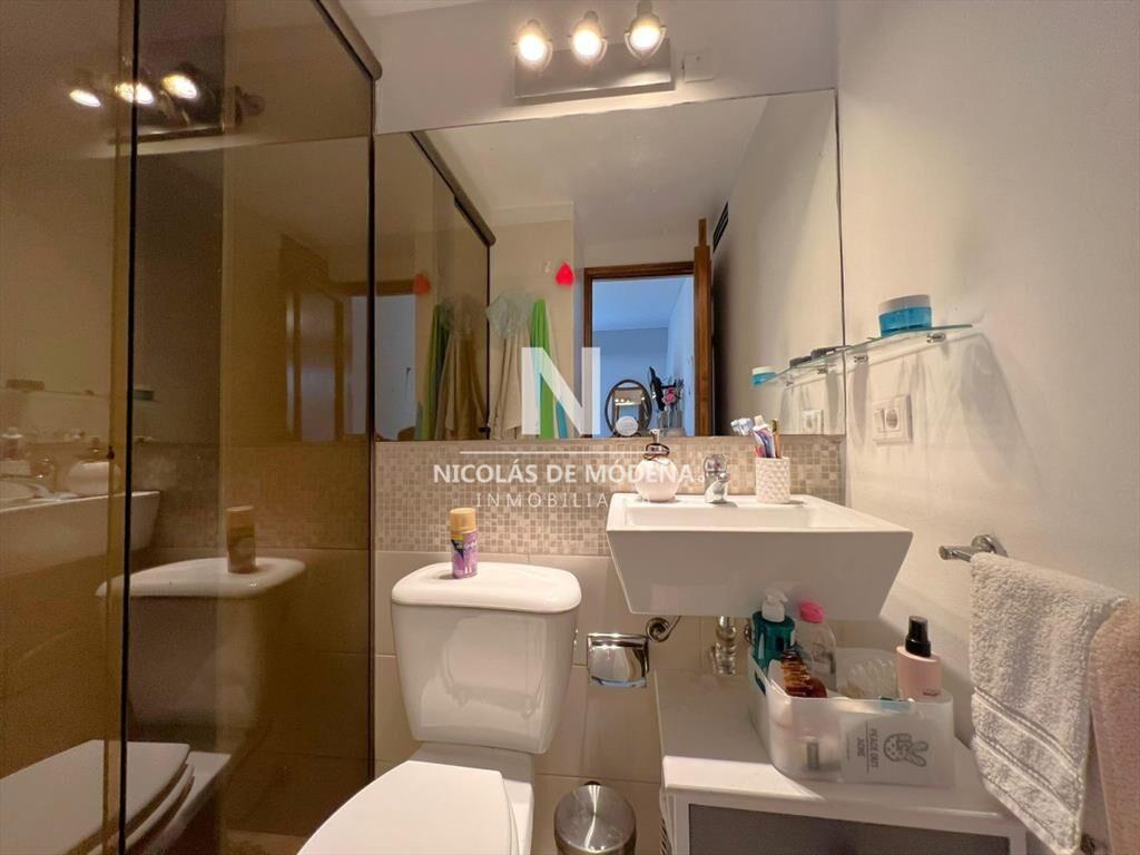 Vende apartamento de 3 dormitorios en Península