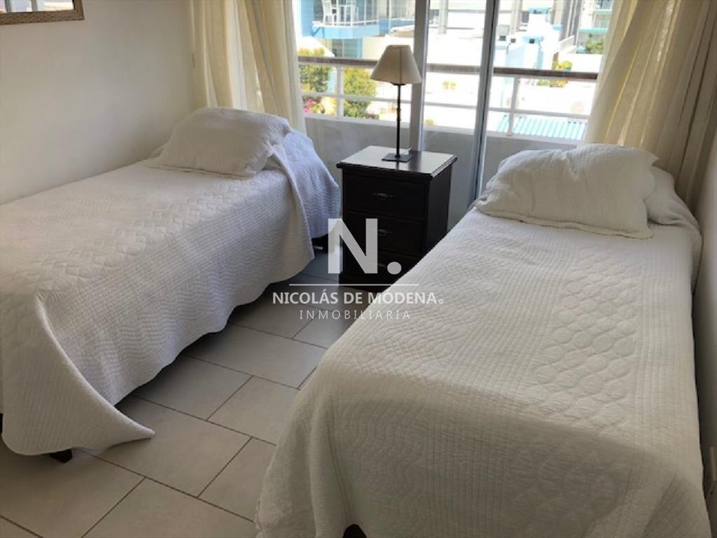 Hermoso departamento en venta, Península.