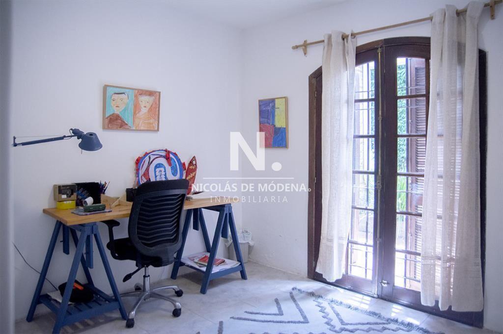 Excelente chalet de 5 dormitorios en venta a pasos de Playa