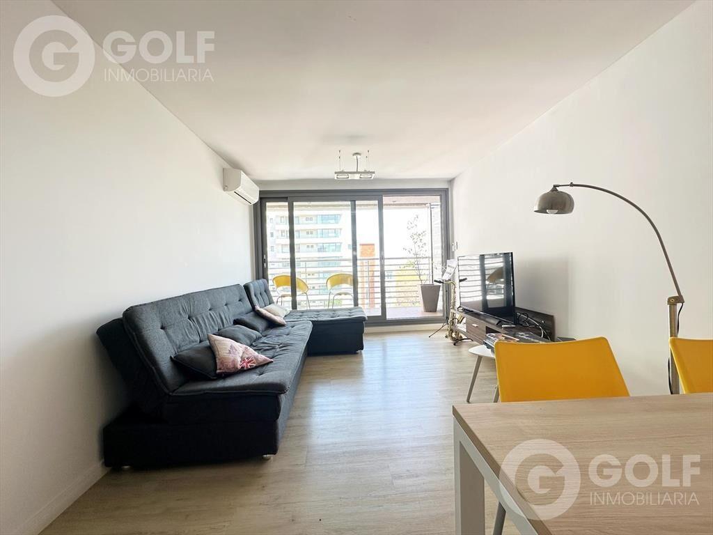Venta de apartamento de 1 dormitorio con cochera en Punta