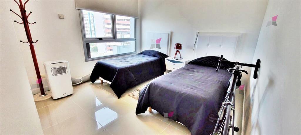 VENTA DE APARTAMENTO DE 3 DORMITORIOS EN EDIFICIO FOREST TO