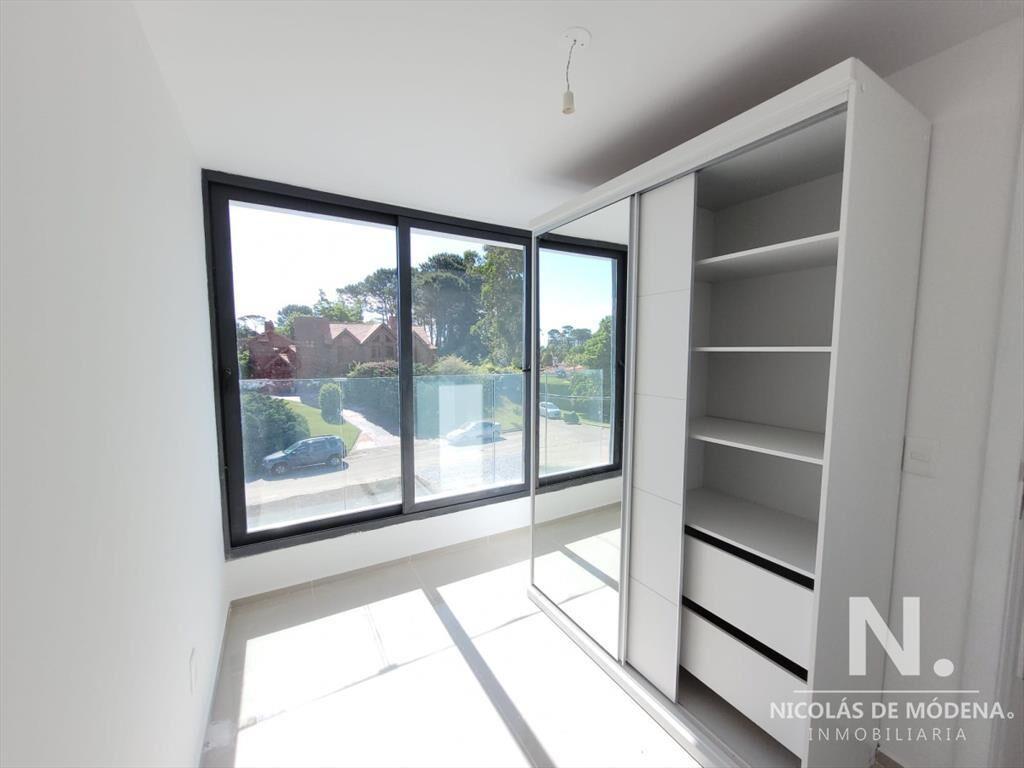Apartamento en Venta a estrenar 3 dormitorios, Playa Mansa,