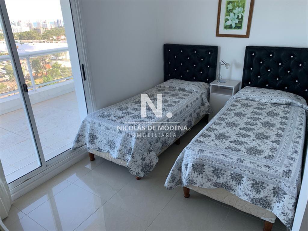 Pent-House excelente en Ed. Jardines de Sierra