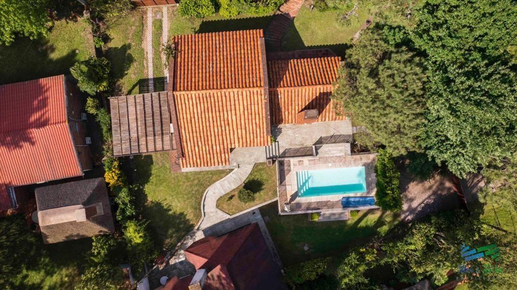 Casa en venta 4 dormitorios con piscina Pinares,