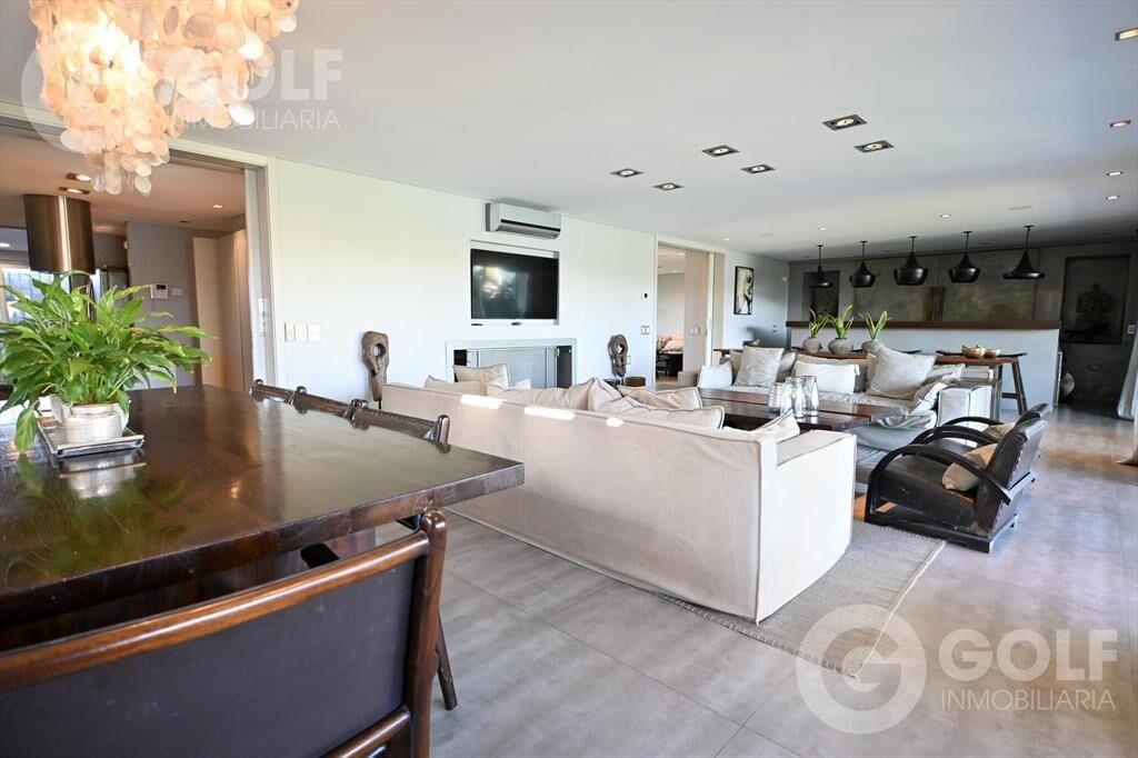 Venta de Casa 3 Dormitorios en Lagos - con Piscina Infinita