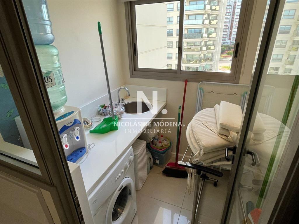 Alquila apartamento con vista al mar de 3 dormitorios en Br