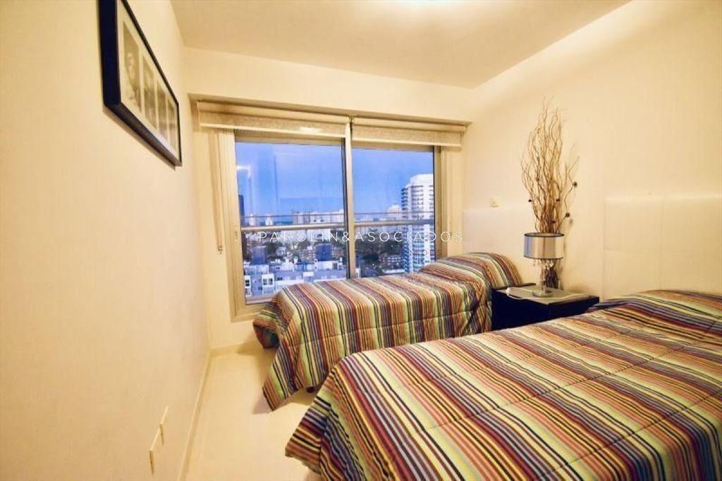 Apartamento en venta de 2 Dormitorios en Season