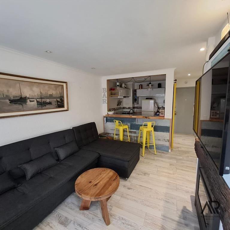 Apartamento en alquiler temporario c/ cochera en Península