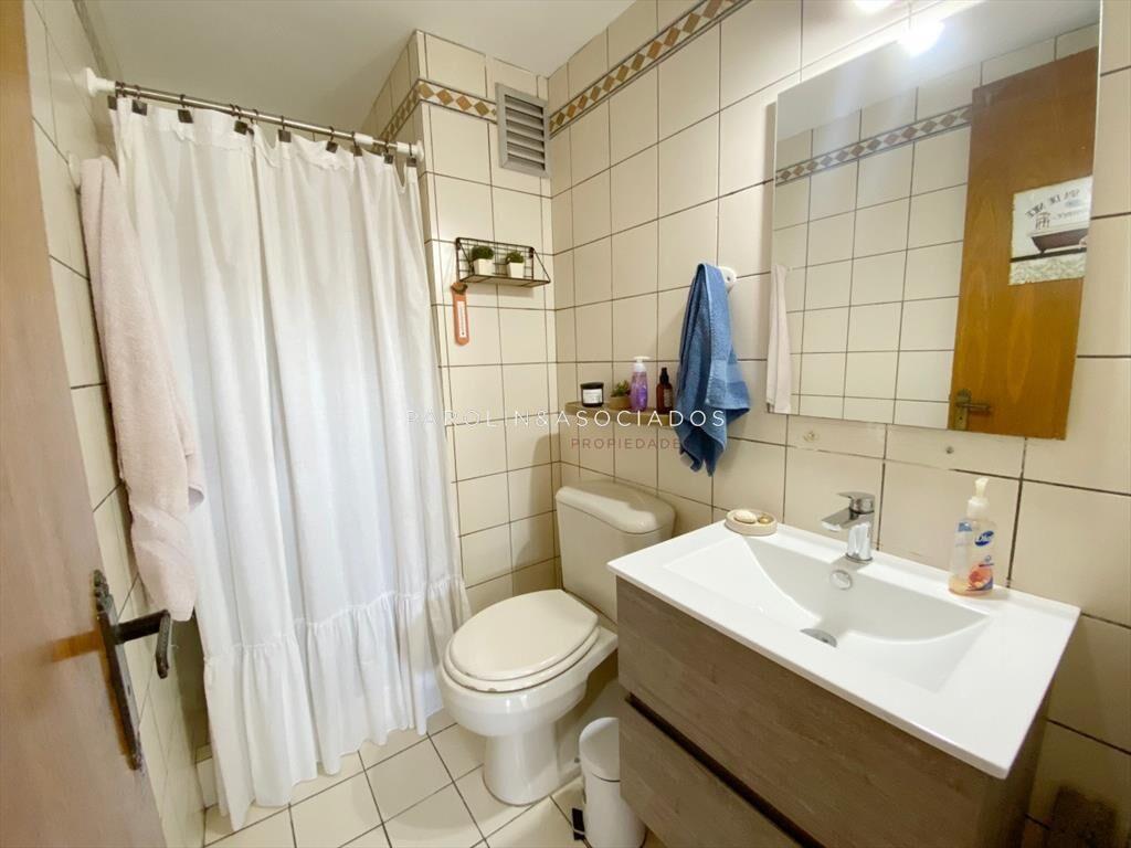 Apartamento en venta de 3 dormitorios en edificio