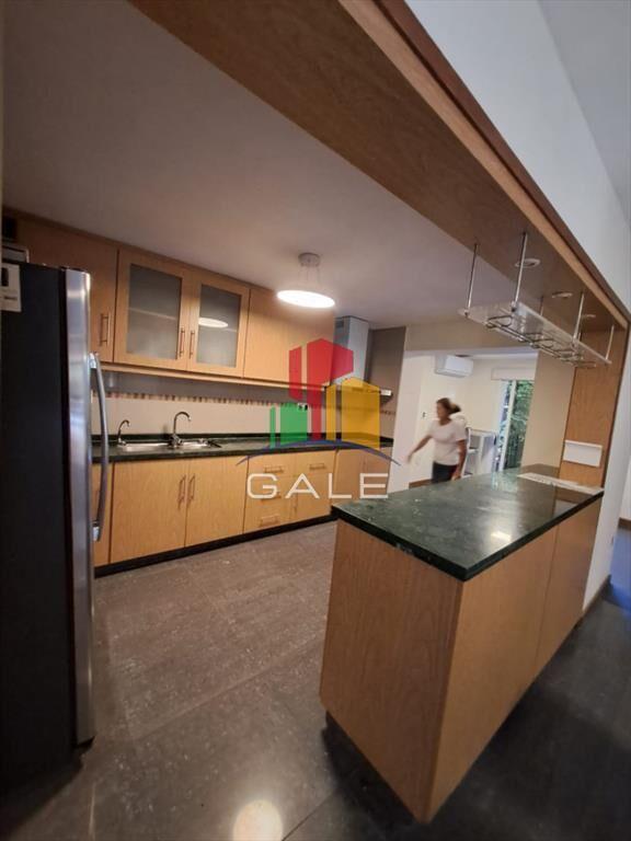 Espaciosa Casa en Barrio Privado de 6 dorm y en