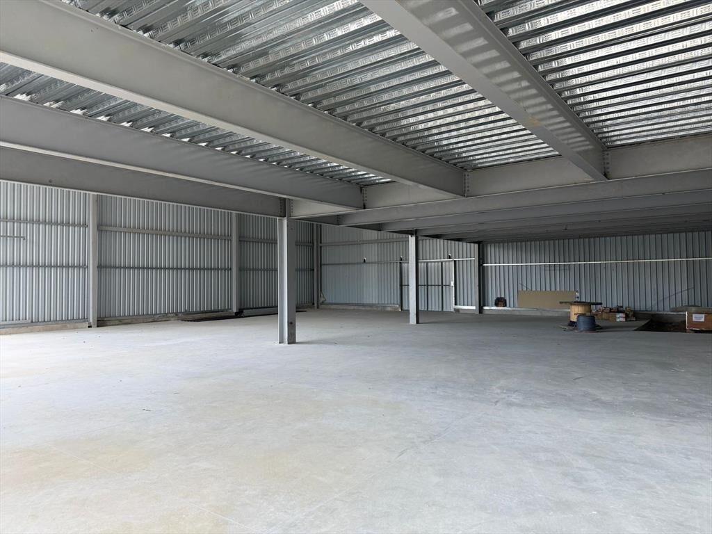 Alquiler de gran local comercial de 467 m², 30 mts frente p