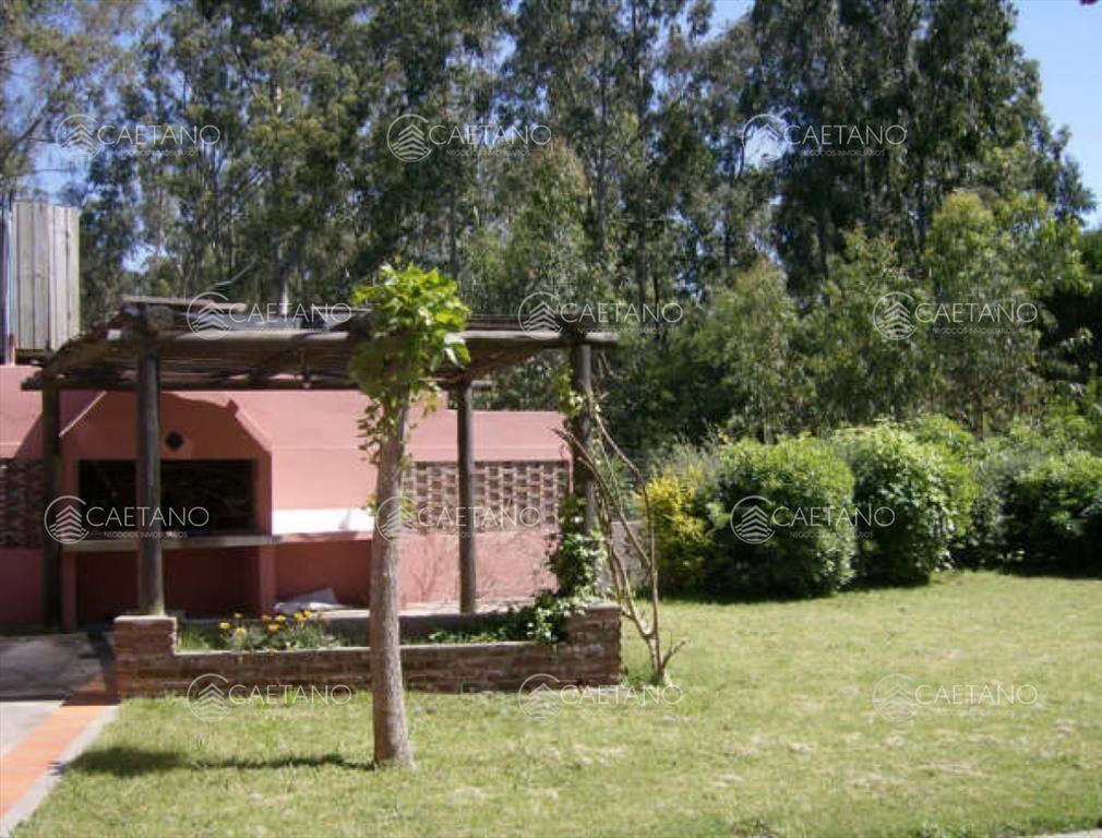 Comoda Casa En El Tesoro - La Barra - 4 dorm.