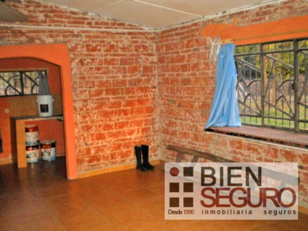 Casa padrón único, con 6858m2 de terreno, en venta en Peñar